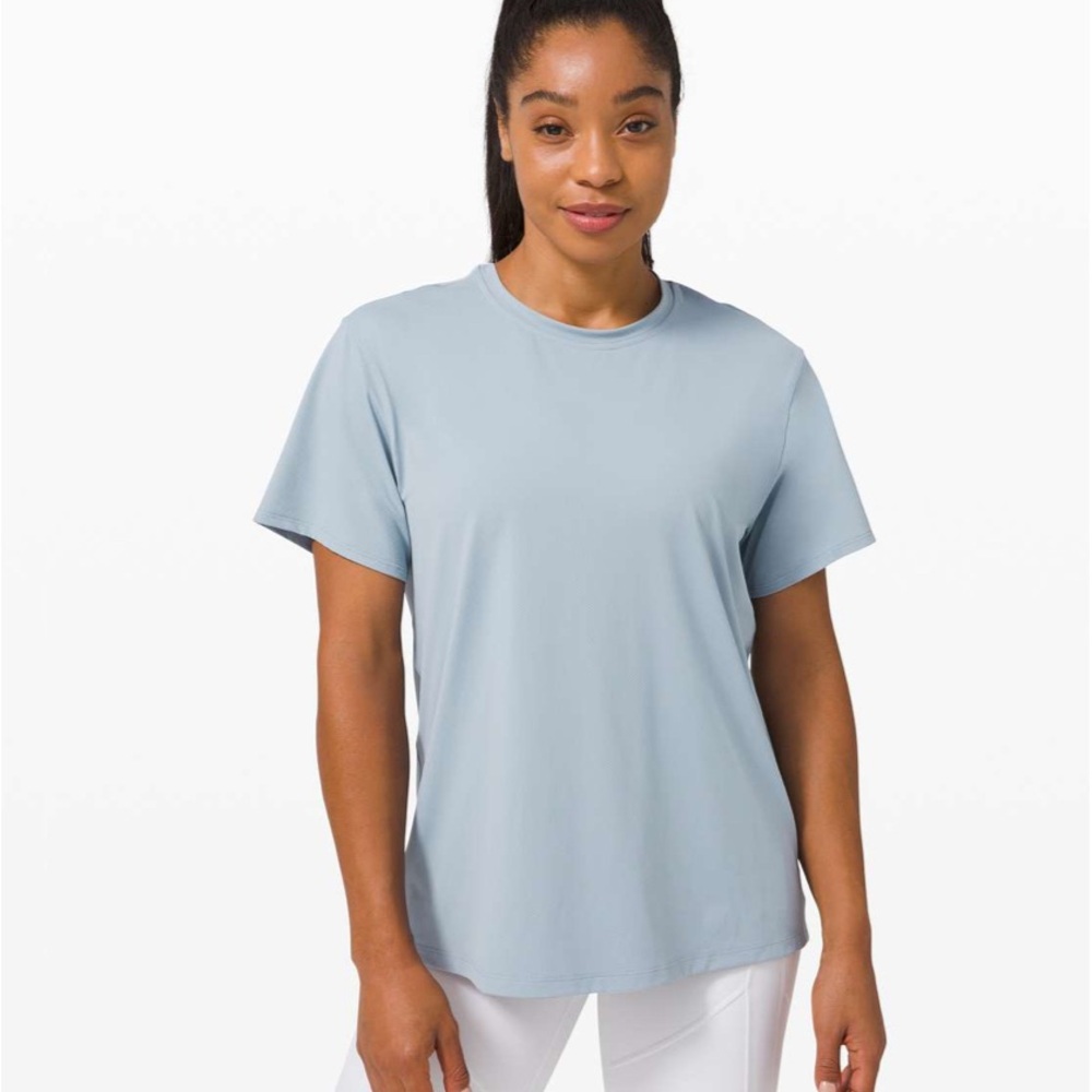 Lululemon All Yours Short Sleeve Train size 6